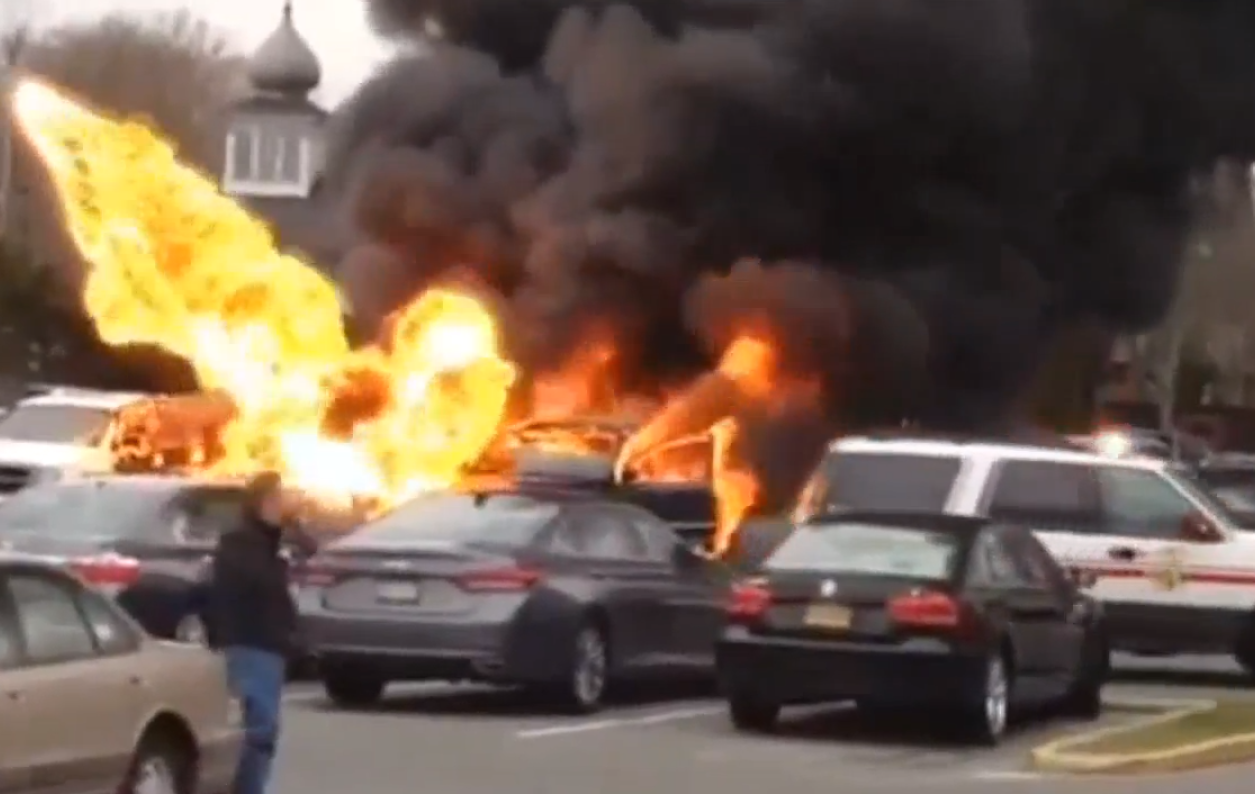Long Island Man Blows Up Car In Supermarket Parking Lot The News Wheel