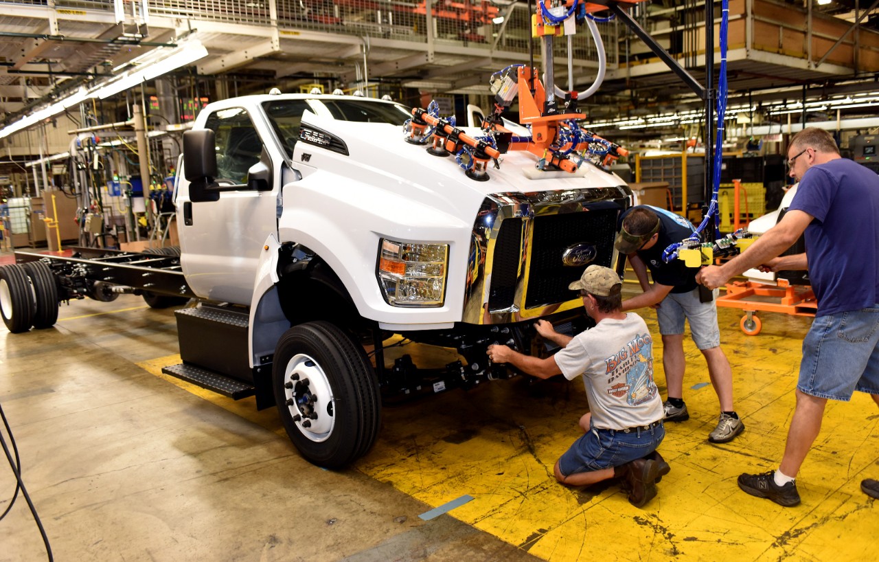 Ford Kicks Off F-650/F-750 Production at Ohio Assembly - The News Wheel