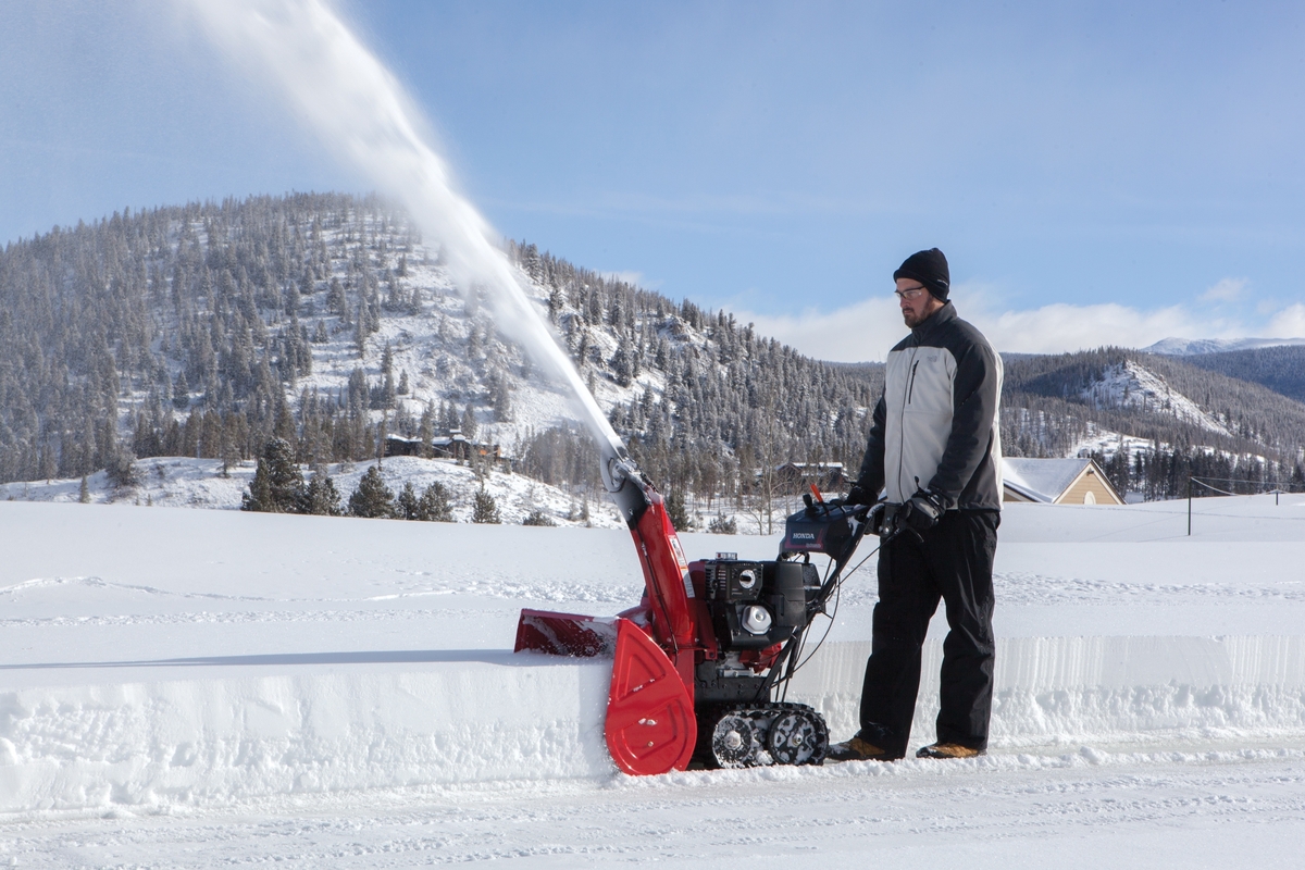  Introduces HSS Series of Snow Blowers - The News Wheel