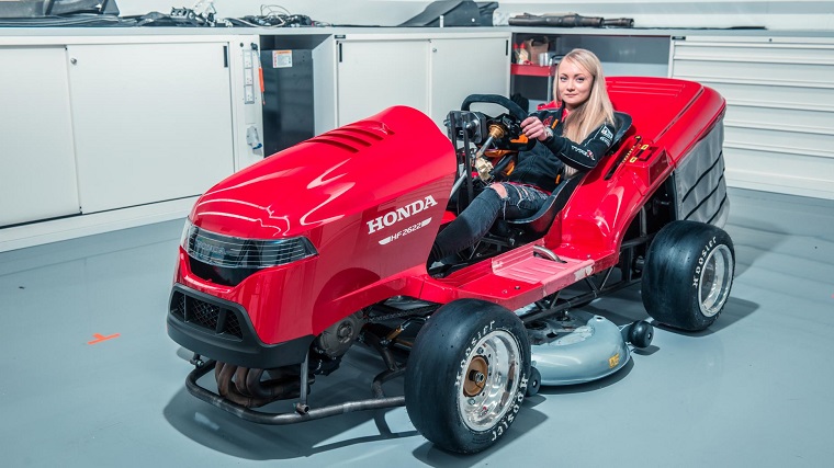 honda-builds-new-mean-mower-to-reclaim-fastest-lawn-mower-record