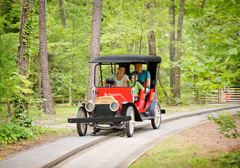 The Kings Island Antique Car Ride Will Return in 2019 - The News Wheel