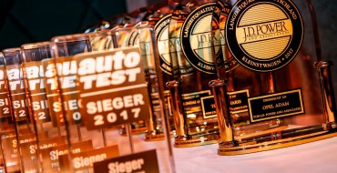 Opel ADAM, Insignia Win J.D. Power VDS Awards; Ampera-e Wins Auto Test Technical Innovation Trophy