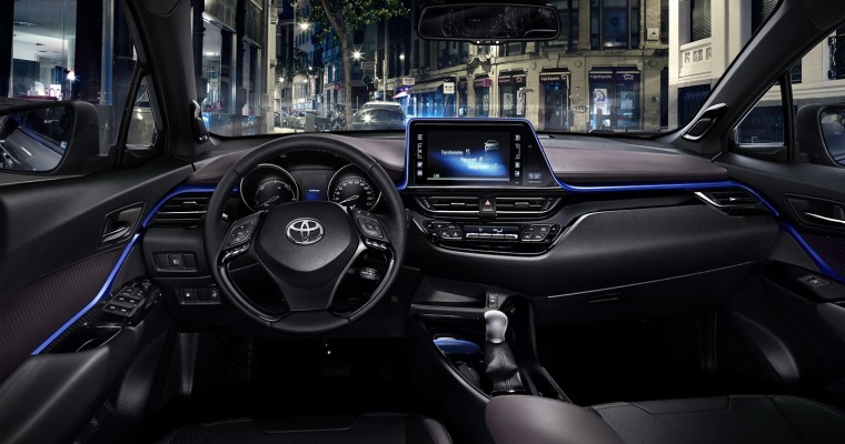 Photos: Take a Look at the Upcoming 2017 Toyota C-HR’s Interior