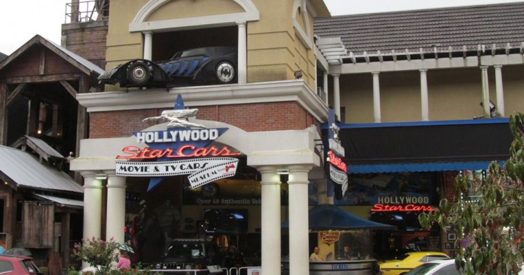 Gatlinburg’s Hollywood Star Cars Museum Review & Visitor Experience
