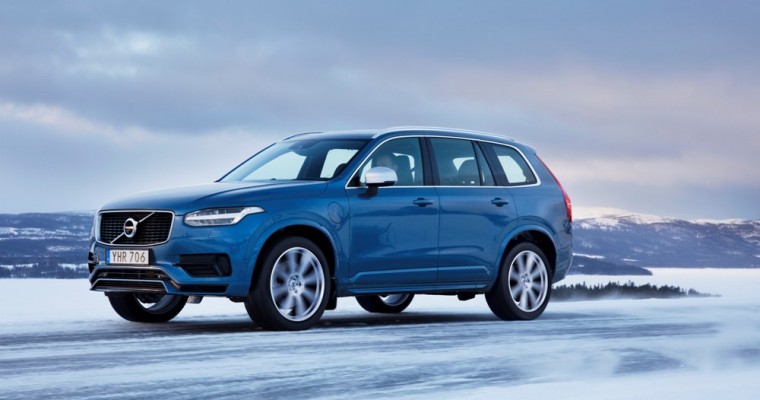 2017 Volvo XC90 T8 Overview