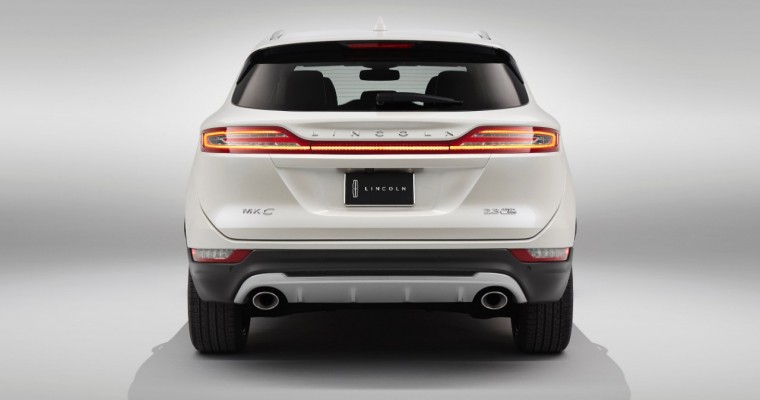 2015 Lincoln MKC Boasts Unique Wrap-Around Liftgate