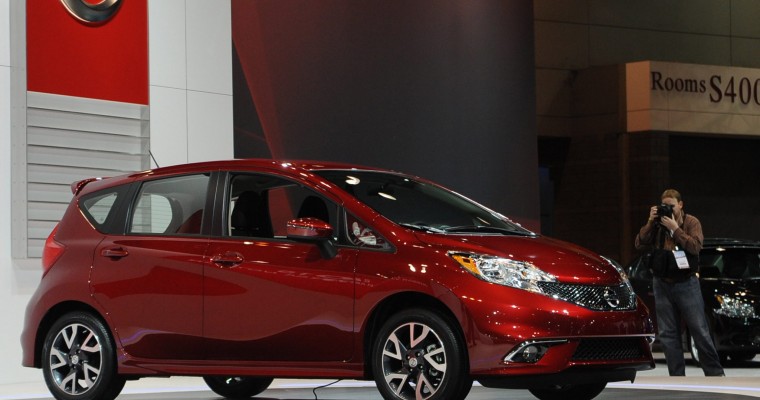 Nissan Versa Note SR Unveiled at 2014 Chicago Auto Show