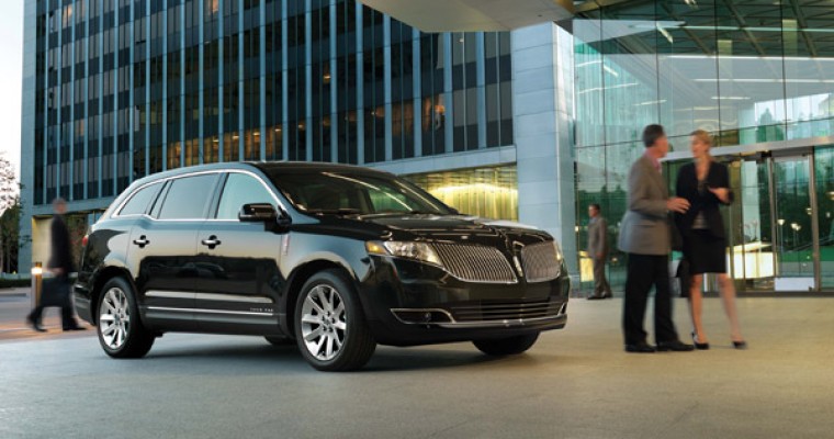 2013 Lincoln MKT Overview