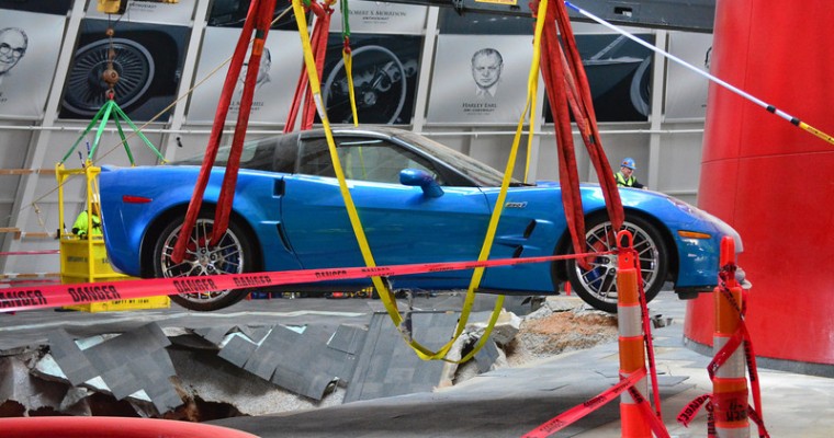 Sinkhole Corvettes Being Pulled in Bowling Green