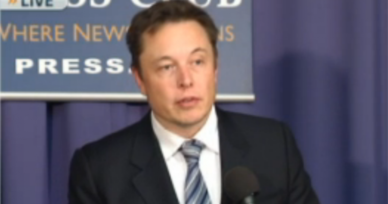 SpaceX CEO Elon Musk Announces Soft Landing, Plans to Sue Air Force