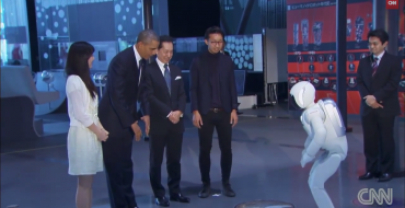 Obama Meets Asimo, Bows, Dooms All of Mankind