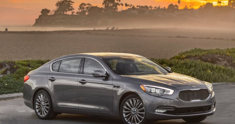 2015 Kia K900 Price Lowers with New Trim