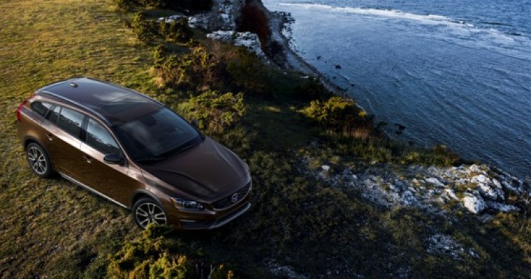 Volvo V60 Cross Country Revealed Before LA Auto Show