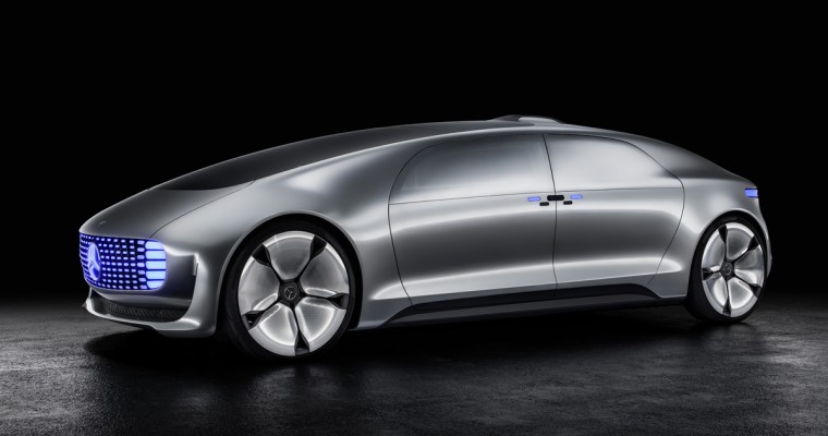 Self-Driving Mercedes-Benz F 015 Luxury in Motion Video Plays Like a Sci-Fi Film