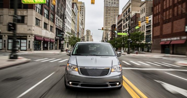 2017 Chrysler Town & Country Gets New Family-Friendly Features