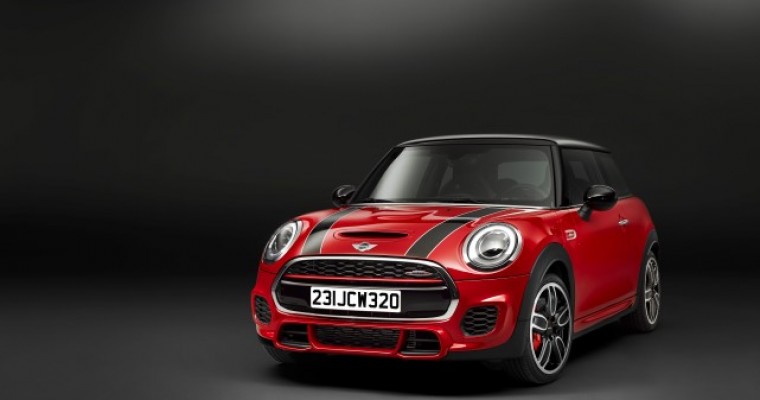 MINI John Cooper Works Hardtop Debuts at Detroit Auto Show