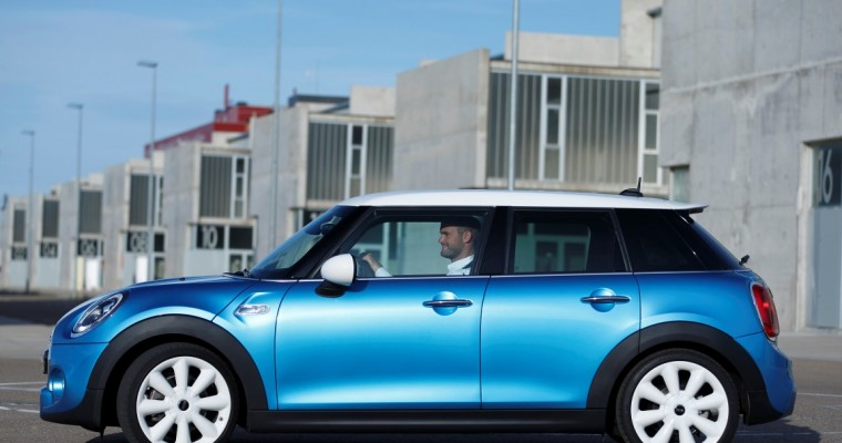 2016 MINI Hardtop 4 Door Overview