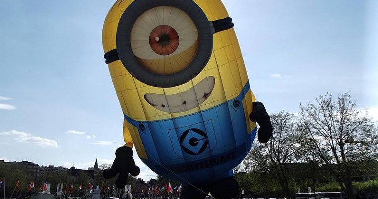 Giant Minion Inflatable Causes Despicable Traffic Jam in Dublin