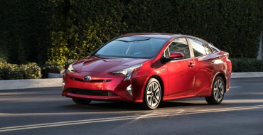 [PHOTOS] 2016 Toyota Prius Now Available