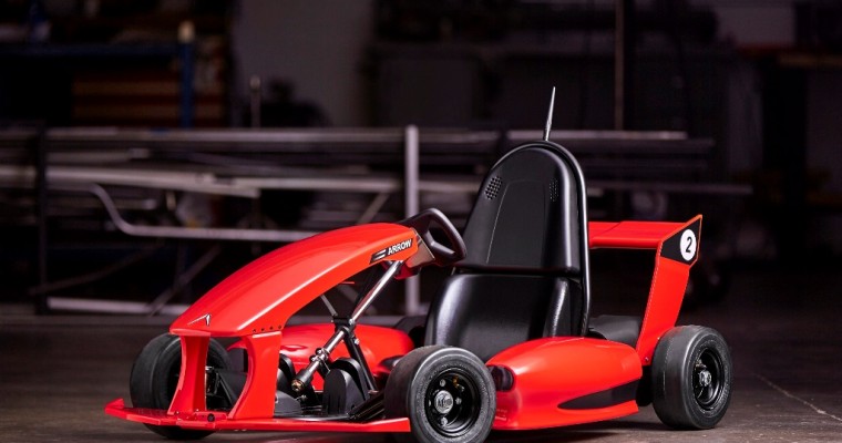 Check Out This Smartphone-Integrated Go-Kart That Runs on Electricity and Imagination