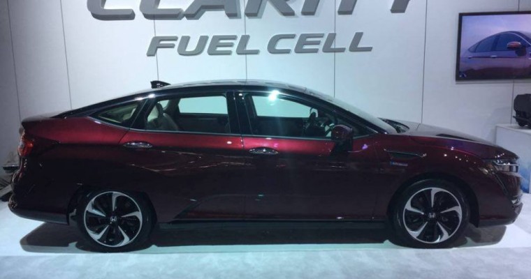 Report: Hydrogen Cars Could Soon Fuel Up for $.50 Per Gallon Under the Right Circumstances