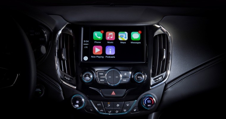 Apple CarPlay & Android Auto: Bailing Automakers Out of Making Proper Infotainment Systems