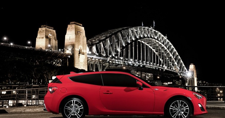 Toyota Reveals Hatchback GT86 Shooting Brake Concept Down Under