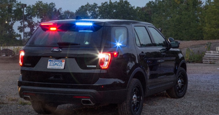 Ford Adds Rear Spoiler Traffic Warning Lights for 2017 Police Interceptor Utility