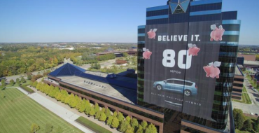 Fiat Chrysler Wraps Headquarters to Celebrate Debut of 2017 Chrysler Pacifica Hybrid