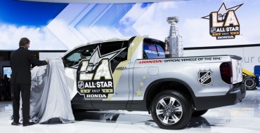 Wayne Gretzky Joins Honda to Unveil NHL All-Star Ridgeline at LA Auto Show