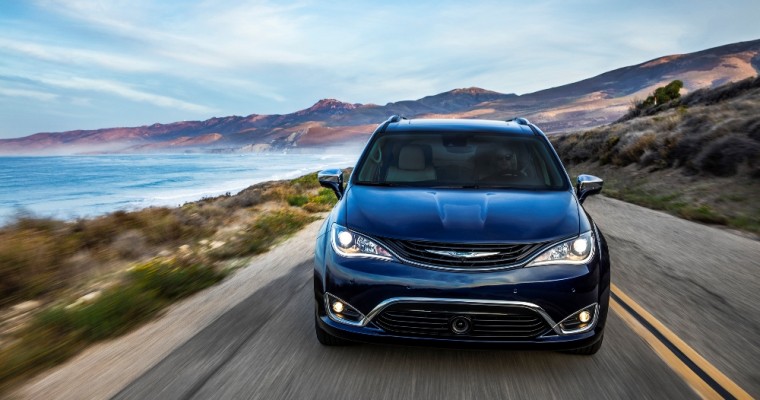 Chrysler Pacifica First Minivan to Earn 2017 Top Safety Pick+ Rating