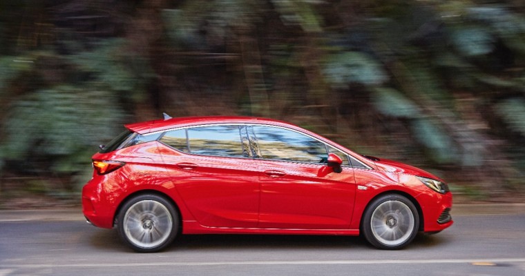 Holden Cuts Price of Astra $250-$1,700 One Month After Launch