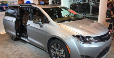 2017 Chrysler Pacifica Named 2017 Family Vehicle of the Year by MAMA [Photos]