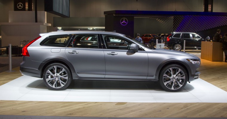 2017 Volvo V90 Cross Country Overview