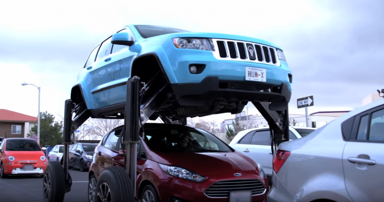 Hydraulic-Powered Hum Rider Jeep Grand Cherokee Travels Over Traffic