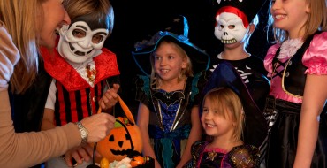 Safe Driving Tips for Trick-Or-Treat Night