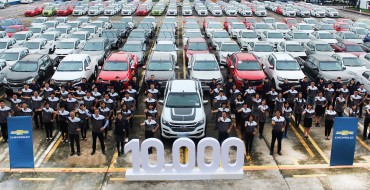 Chevrolet Vietnam Hand-Delivers 10,000th Vehicle Sold in 2017