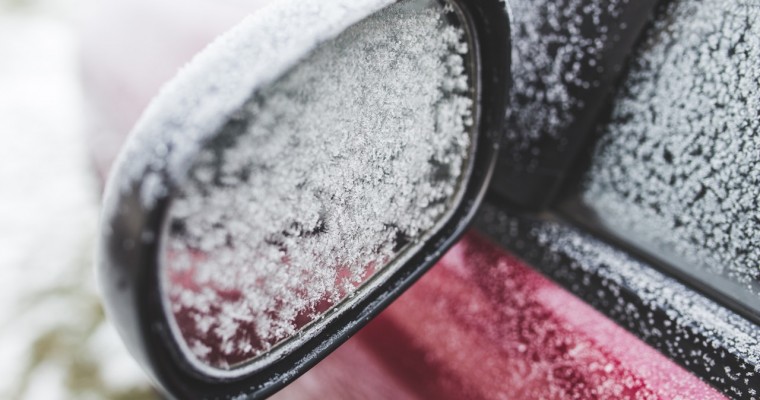 Items You Should Not Keep in Your Car This Winter