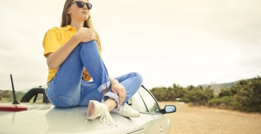 6 Stretches to Minimize Soreness on Road Trips