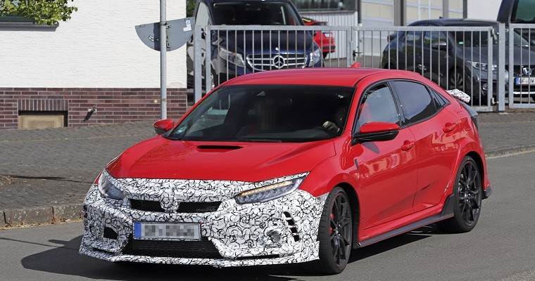 New Honda Civic Type R Spied Testing With Smaller Rear Wing