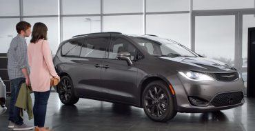 Latest Chrysler Pacifica Commercial Stars Jamie Foxx as a Talking Minivan