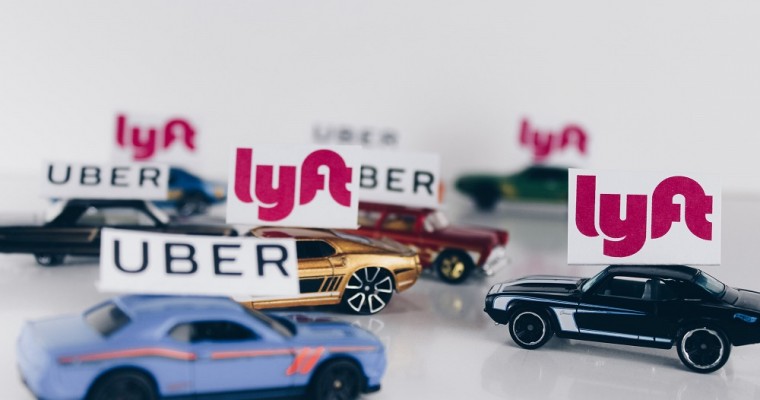 Toronto Uber and Lyft Drivers Have New Rules to Follow