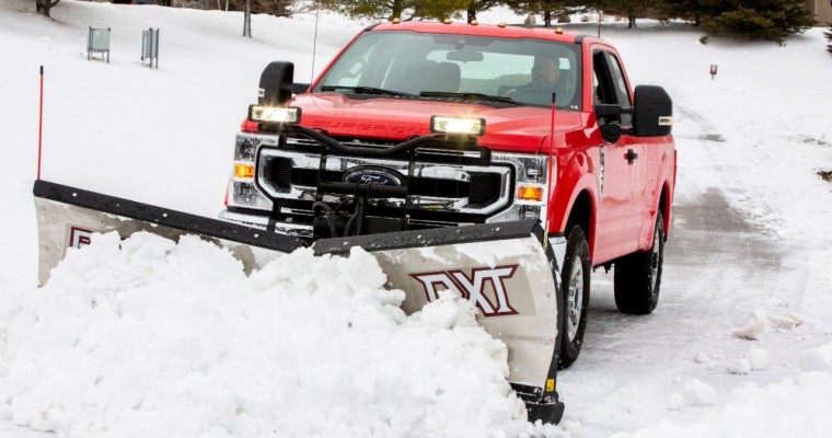 2020 Ford Super Duty Really (S)knows How to Plow