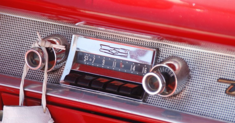 History of In-Car Entertainment: Radio, Cassettes, and Choice