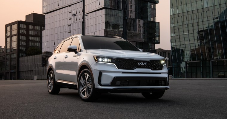 [PHOTOS] 2022 Kia Sorento PHEV Arriving Soon