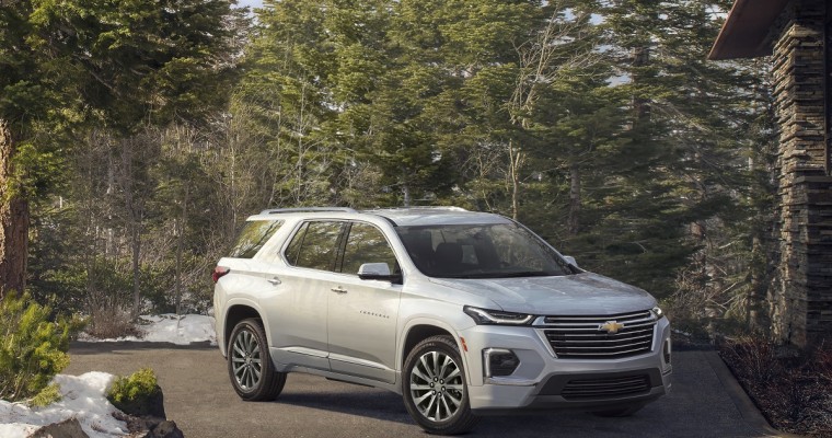 Differences Between the GMC Acadia and Chevrolet Traverse