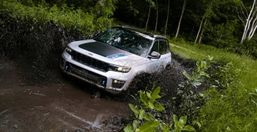 2022 Jeep Grand Cherokee 4xe Cleans Up at Mudfest