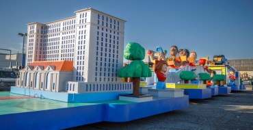 Ford Celebrates Detroit, Volunteers with New Thanksgiving Parade Float