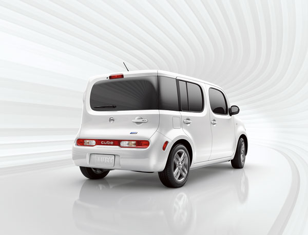 Nissan cube history