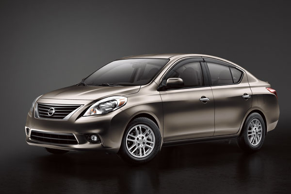 Nissan Versa History